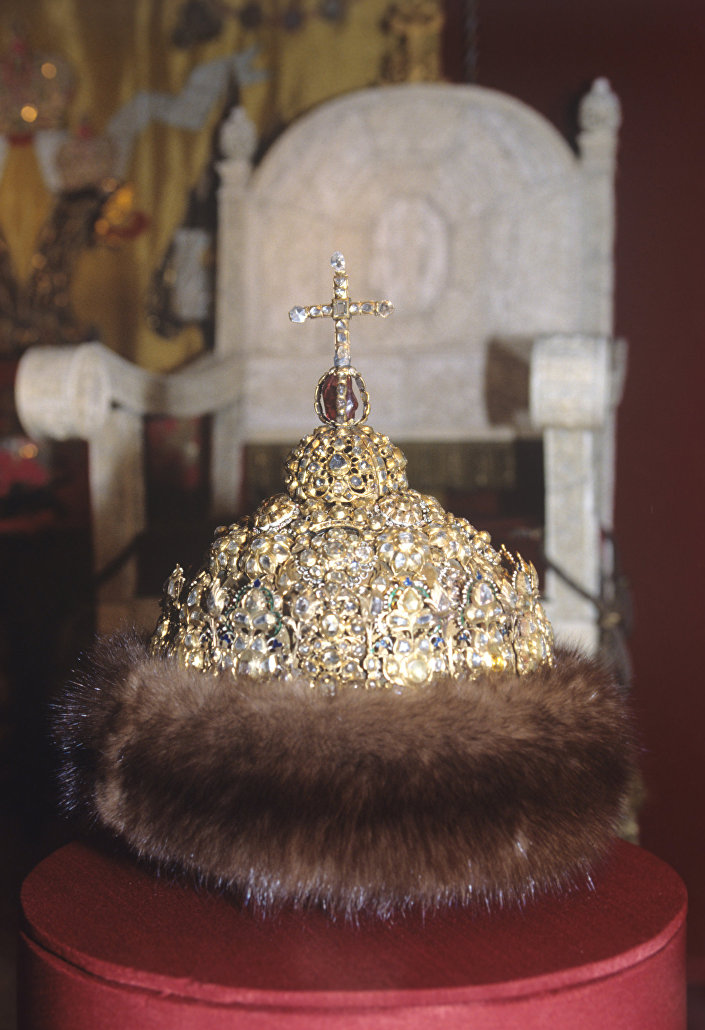 Царска круна и трон Ивана Грозног
