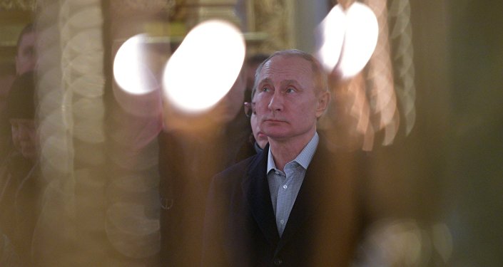 Председник Русије Владимир Путин током богојављенског купања
